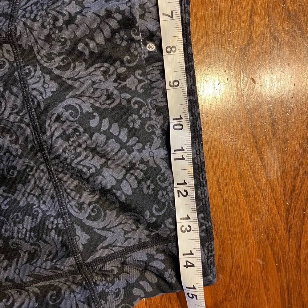 Athleta Medium Yoga Tights Patterned - image 4